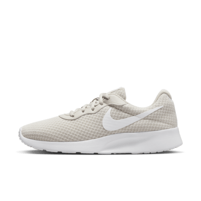 Nike women tanjun best sale